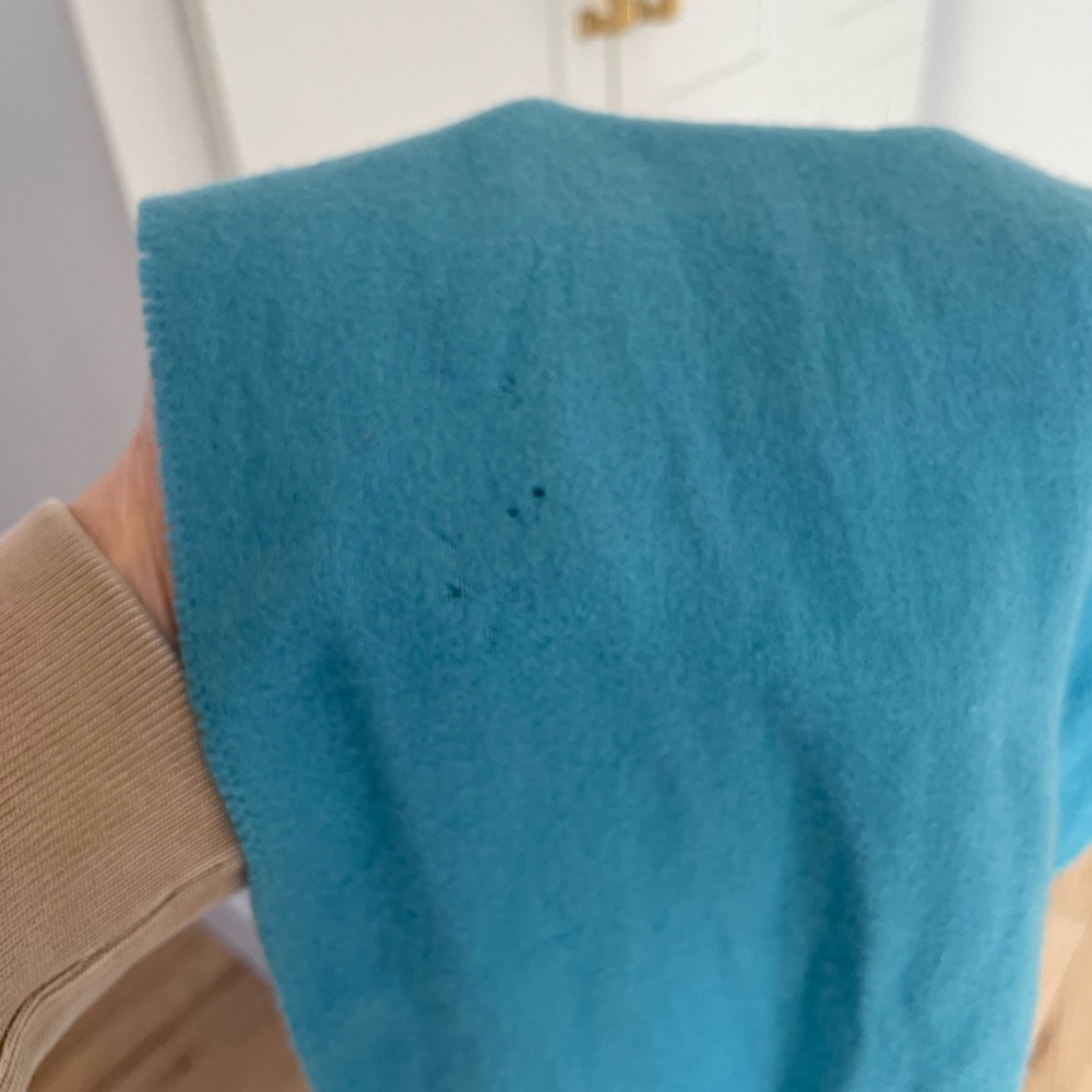 Cashmere Scarf - Picture 3 of 6